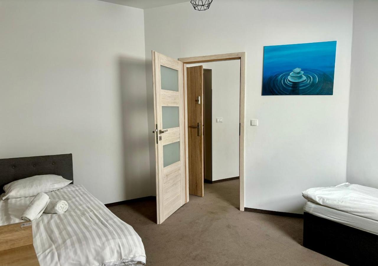 Vila Folwark Matecznik Sedzinko Exteriér fotografie