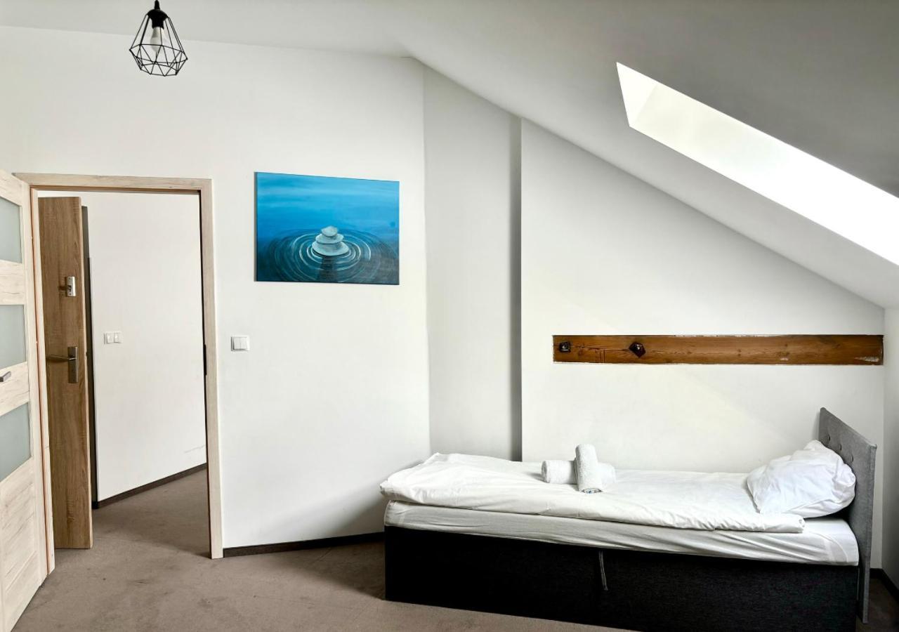 Vila Folwark Matecznik Sedzinko Exteriér fotografie